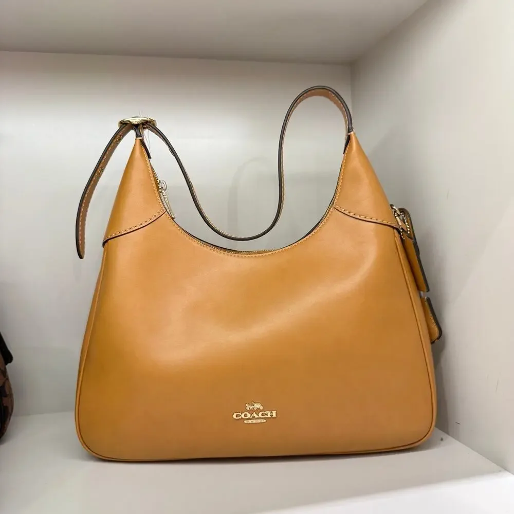 NEW‼️Coach Ella Shoulder Bag  CCE48 smooth leather/Gold/Brown